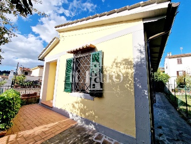 Foto Casa indipendente a Poggio a Caiano Centro di 62 m² con 3 locali