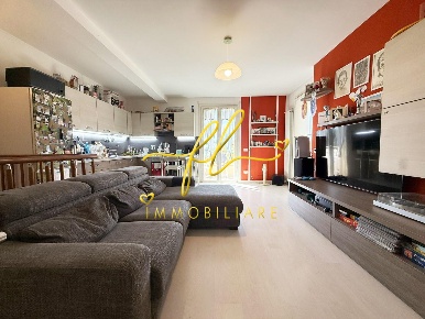 Foto Appartamento a Montescudaio di 100 m² con 4 locali in vendita