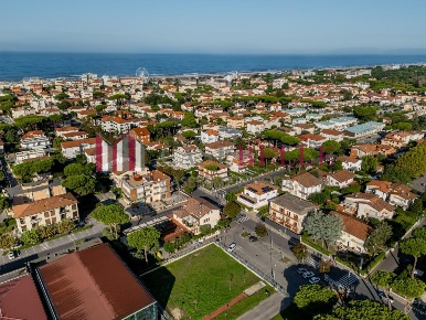 Foto Appartamento a Camaiore Lido di Camaiore di 100 m² con 4 locali