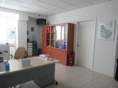 Foto Ufficio in VIA FEDERICO FELLINI, Spoltore di 110 m² con 4 locali