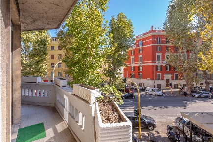 Foto Appartamento in Viale Parioli, Roma Parioli di 160 m² con 5 locali