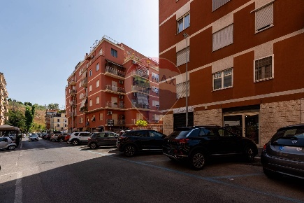 Foto Appartamento in Via Gualtiero Serafino, Roma Cipro di 87 m² in vendita