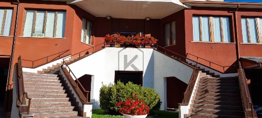 Foto Appartamento in Via Milano, Valbrona di 85 m² con 3 locali in vendita