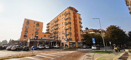 Foto Appartamento in Piazzale Guglielmo Marconi, Luino di 75 m² in vendita
