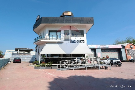 Foto Bar a Cambiano di 55 m² con 1 locali in vendita