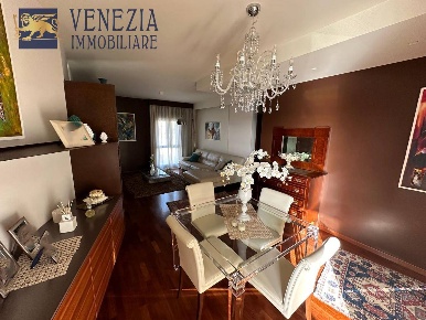 Foto Appartamento in Via Cataldo Amodei, Sciacca Centro di 110 m²
