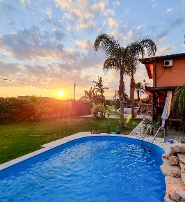 Foto Villa singola in Viale dei Fiori, Augusta Agnone di 400 m² in affitto