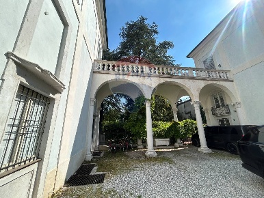 Foto Appartamento a Brescia Magenta - Arnaldo di 170 m² con 6 locali