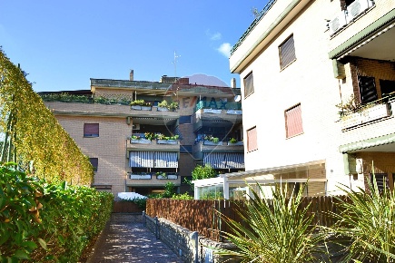 Foto Appartamento in via di casalotti, Roma Casalotti di 98 m² con 3 locali