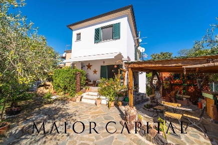 Foto Villa a schiera in Via Garigliano, Budoni Limpiddu di 100 m²
