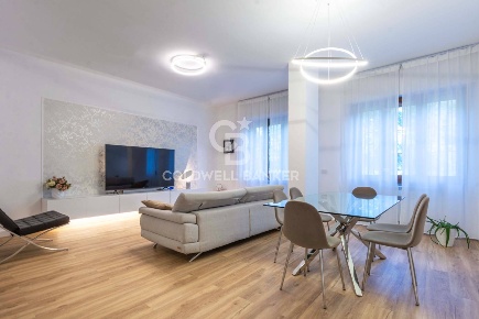 Foto Appartamento in Via Luigi Zoja, Milano Quarto Cagnino di 140 m²