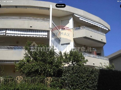 Foto Appartamento a Santo Stefano al Mare di 75 m² con 3 locali in vendita