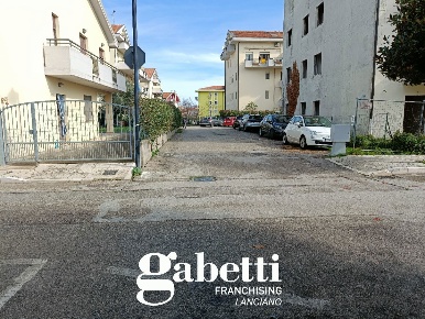 Foto Box in Via Sant'Egidio 95, Fossacesia Centro di 18 m² in vendita