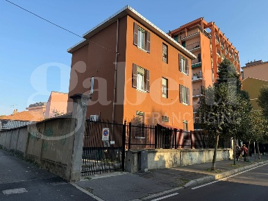 Foto Appartamento in Via TONALE 37, Sesto San Giovanni Centro di 90 m²