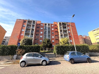 Foto Appartamento in Via Delle Ginestre 36, Guidonia Montecelio di 100 m²
