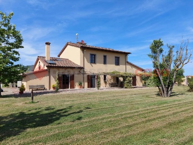Foto Villa unifamiliare in Via san frediano 1, Cascina di 400 m² in vendita