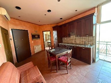 Foto Appartamento in Vicolo Pescivendoli 35, Castel Madama Centro di 60 m²