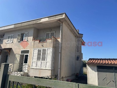 Foto Villa a schiera a Camigliano di 130 m² in vendita