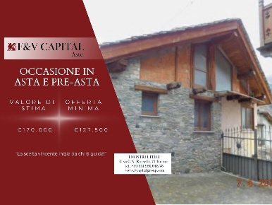 Foto Appartamento in Frazione Oulme - Via Luigi Gros, Salbertrand di 155 m²