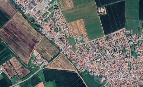 Foto Terreno edificabile a Bovolone Centro di 13000 m² in vendita