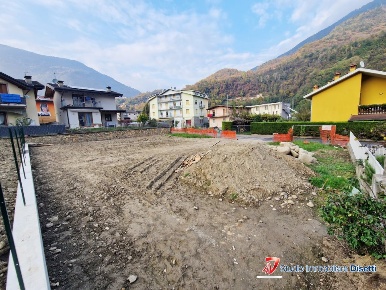 Foto Terreno edificabile in Via Comasco, Edolo Centro di 450 m² in vendita