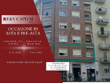 Foto Locale commerciale in Piazza Ottorino Respighi, Torino di 30 m²