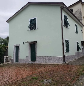 Foto Villa bifamiliare in Via SARZANELLO, Sarzana Sarzanello, San Lazzaro