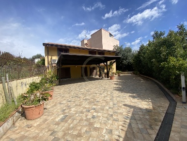 Foto Villa unifamiliare in Via Madonna degli Ammalati 57, Misterbianco