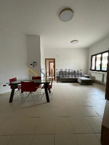 Foto Appartamento a Sora Centro di 130 m² con 6 locali in affitto