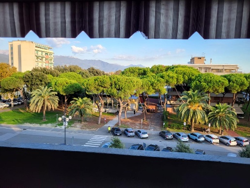 appartamento in vendita a Carrara in zona Marina di Carrara
