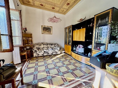 Foto Villa a schiera a Castelfiorentino Centro di 157 m² con 8 locali