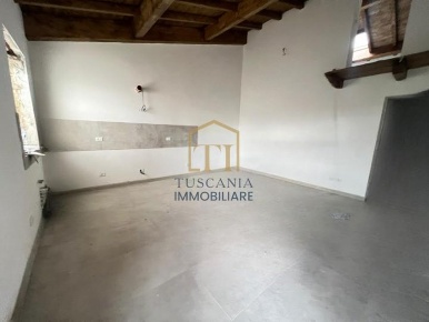 Foto Appartamento a Colle di Val d'Elsa di 90 m² con 4 locali in vendita