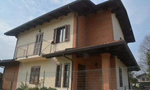 Foto Villa unifamiliare a Pavone Canavese Dossi San Bernardo di 159 m²