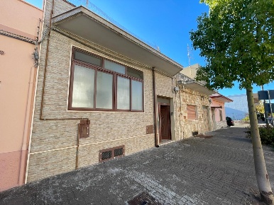 Foto Casa indipendente a Monteiasi di 132 m² con 3 locali in vendita
