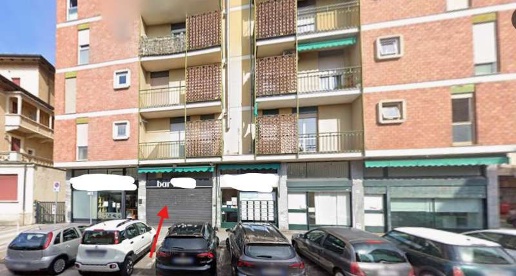 Foto Negozio in Via Giuseppe Mazzini  76, Erba Centro di 51 m² con 1 locali