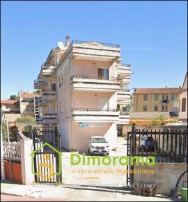 Foto Appartamento in Via 2 Agosto 1980 20, Assemini Centro di 87 m²