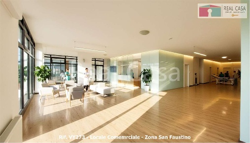 Foto Ufficio in Via Giardini  322, Modena San Faustino di 260 m² in vendita