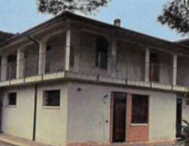 Foto Appartamento in Via del Lavoro, Copparo Centro di 173 m² con 6 locali