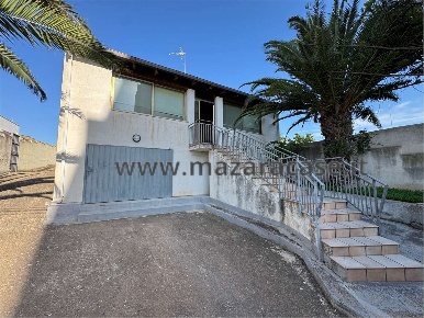 Foto Villa unifamiliare a Mazara del Vallo di 200 m² con 6 locali