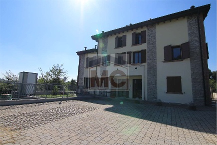 Foto Appartamento in Vai Ara Montebello  79, Castellarano di 90 m²