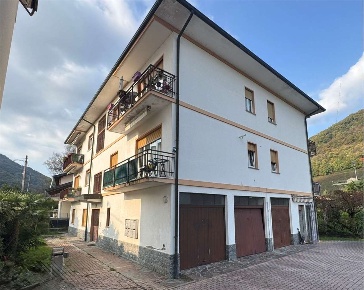 Foto Appartamento a Lavena Ponte Tresa di 55 m² con 2 locali in vendita