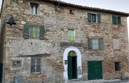 Foto Casa indipendente in Località Montefelcino, Montefelcino Centro
