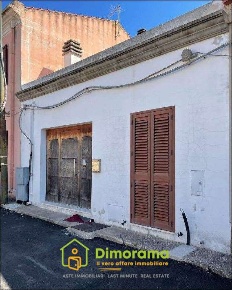 Foto Appartamento in Via Carlo Alberto  51, Cabras Centro di 700 m²