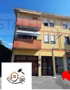 Foto Appartamento in Via Boldù, Schio Centro di 104 m² con 6 locali