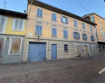 Foto Ufficio in Via Tre Re, Brugherio Centro di 94 m² con 1 locali