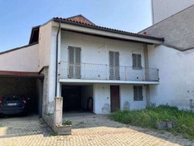 Foto Appartamento in Corso Galileo Ferraris, Trino Centro di 99 m²