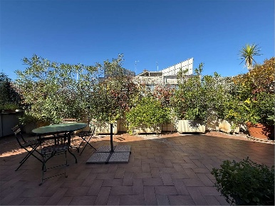 Foto Appartamento in Via Gallarate 124, Milano Certosa di 120 m² in vendita