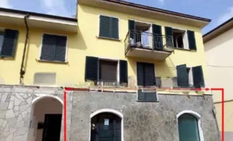 Foto Negozio in Via Dante Alighieri, Castelnuovo Scrivia Centro di 79 m²