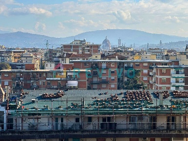 Foto Appartamento a Firenze Novoli di 150 m² con 6 locali in vendita