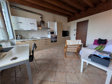 Foto Appartamento in via Concodia 6, Mezzago Centro di 76 m² con 4 locali